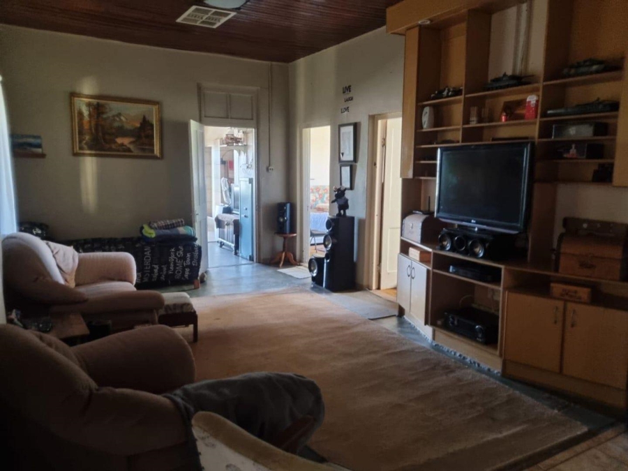 6 Bedroom Property for Sale in Karos Northern Cape